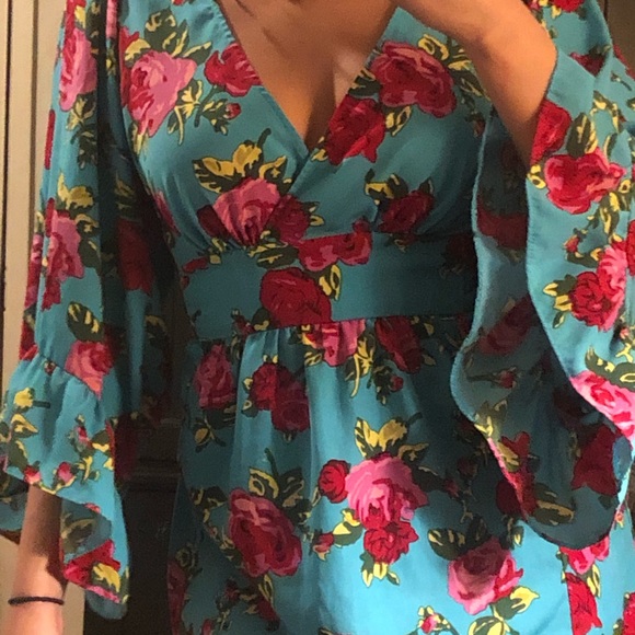 Betsey Johnson kimono medium - Picture 6 of 6